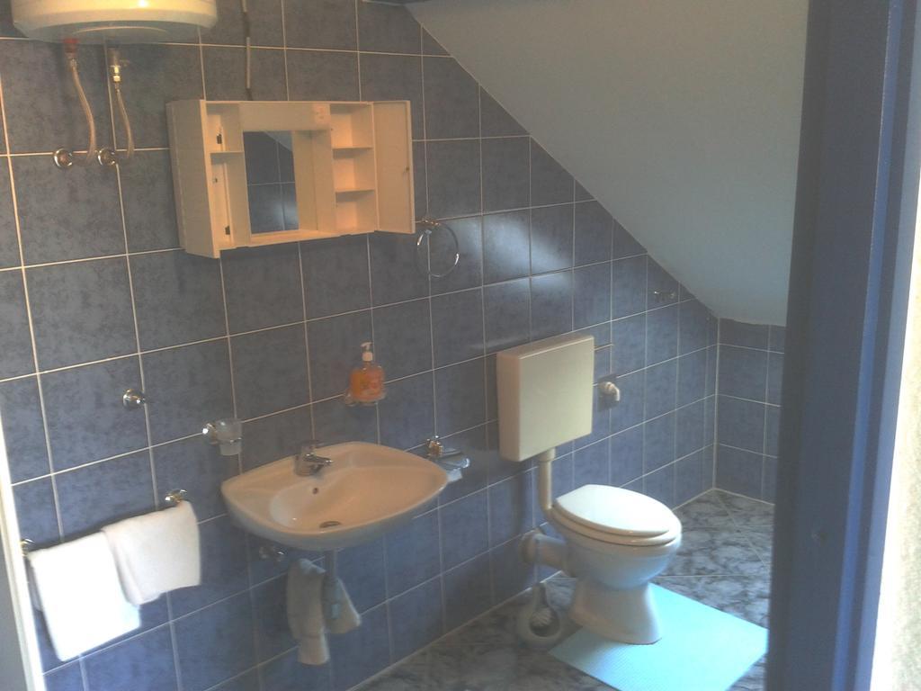 Apartments 031 ニン 部屋 写真