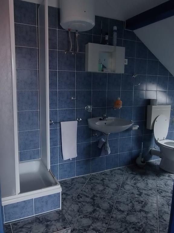 Apartments 031 ニン 部屋 写真